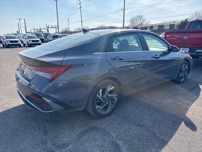 2025 Hyundai Elantra Limited