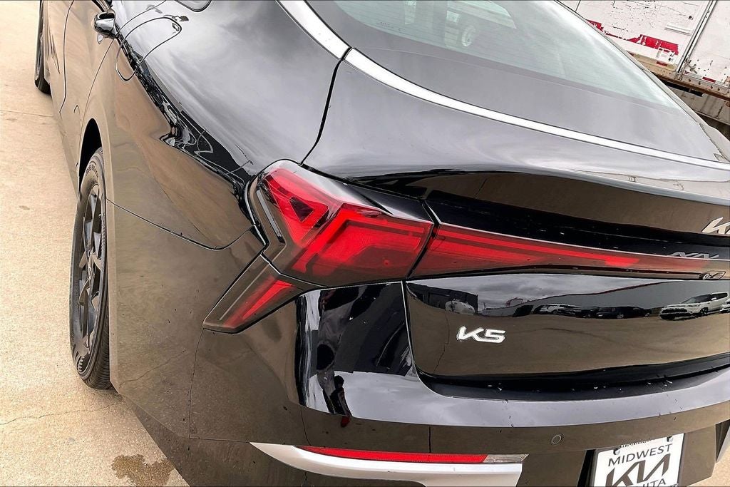 2025 Kia K5 LXS