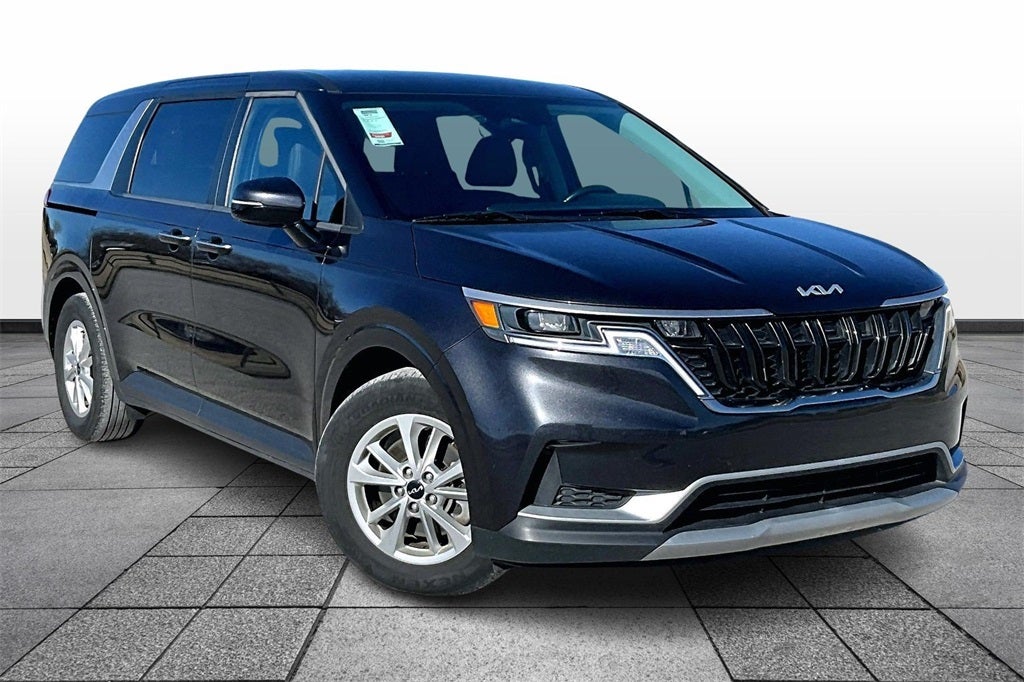 2024 Kia Carnival LX