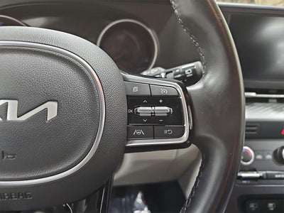 2024 Kia Carnival LX