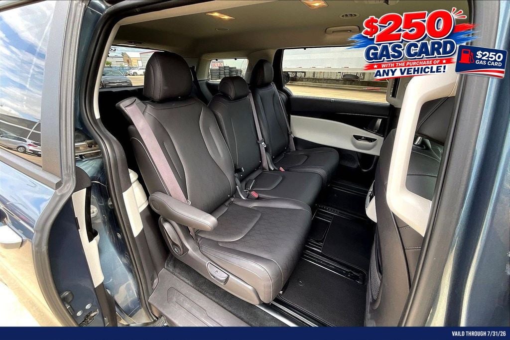 2024 Kia Carnival EX