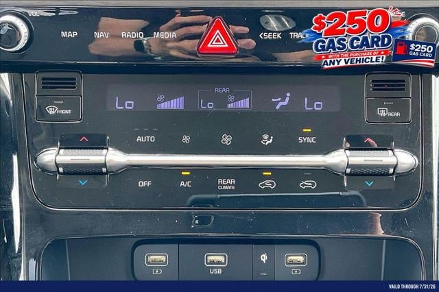 2024 Kia Carnival EX