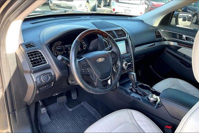 2019 Ford Explorer Platinum