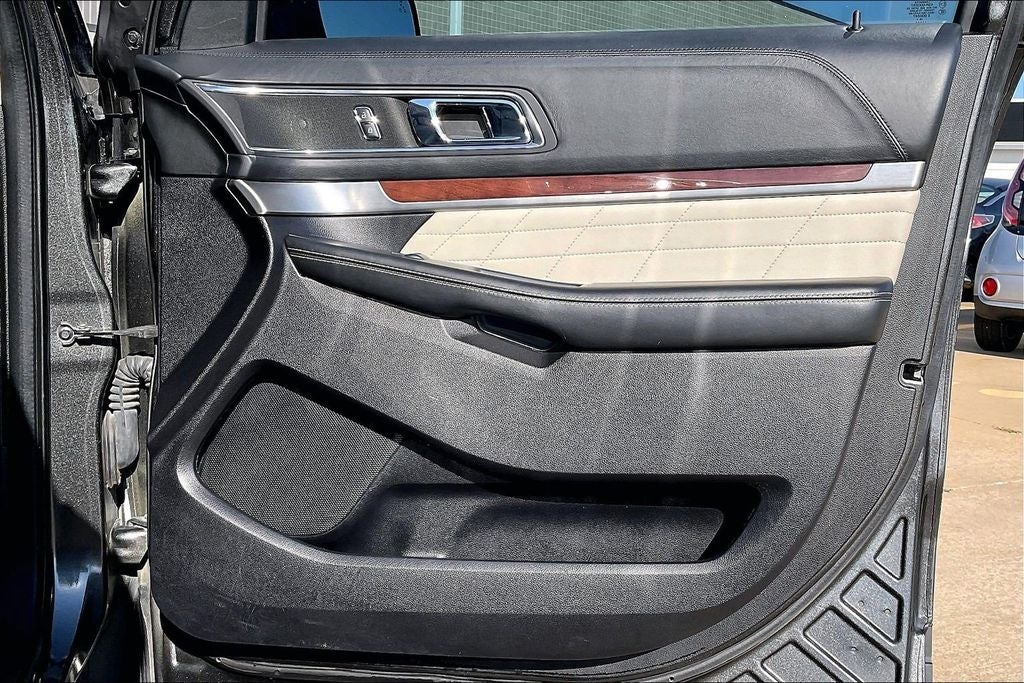 2019 Ford Explorer Platinum
