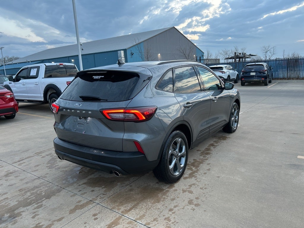 2025 Ford Escape ST-Line