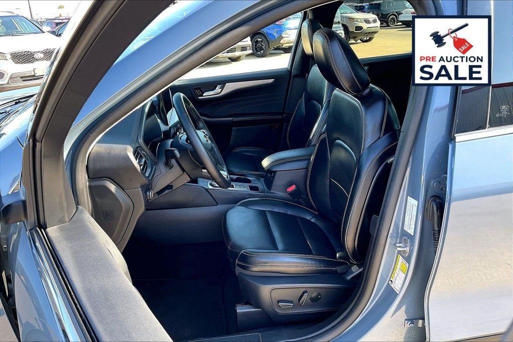 2025 Ford Escape Platinum