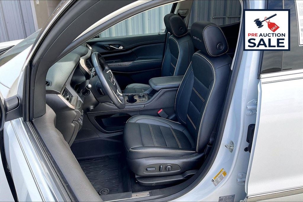 2022 GMC Acadia Denali