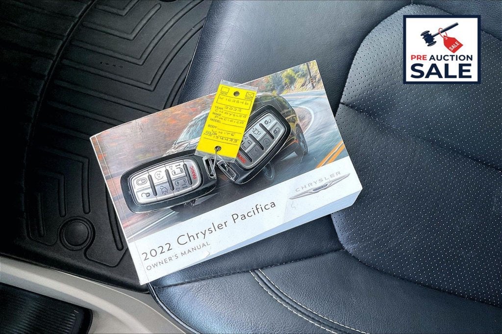 2022 Chrysler Pacifica Touring L