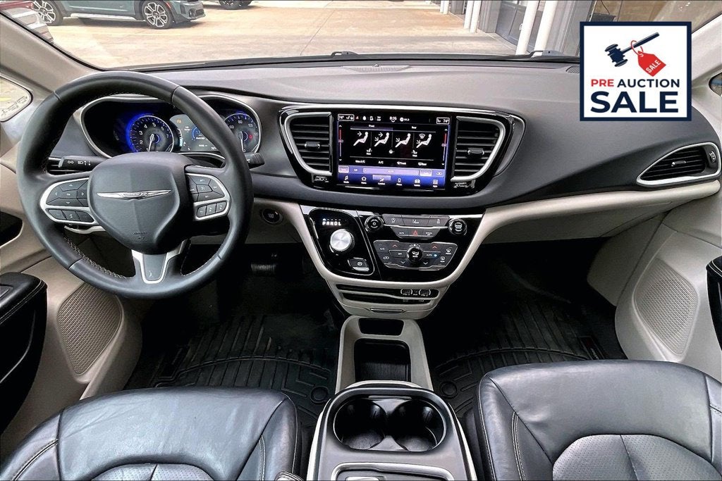 2022 Chrysler Pacifica Touring L