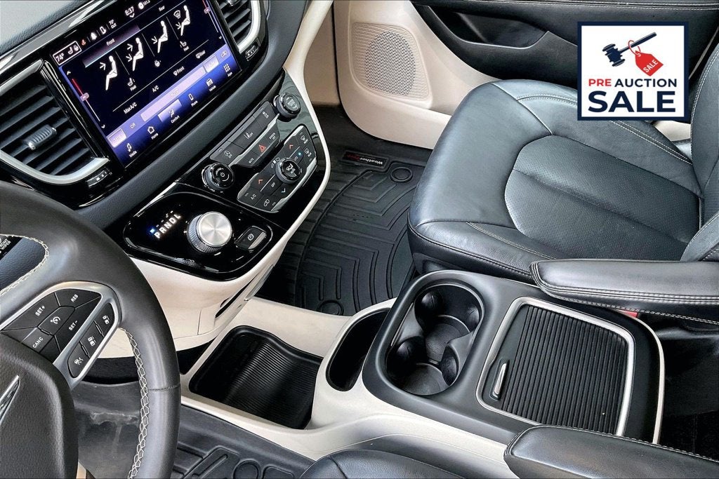 2022 Chrysler Pacifica Touring L