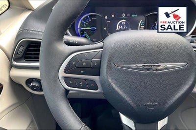 2023 Chrysler Pacifica Hybrid Limited