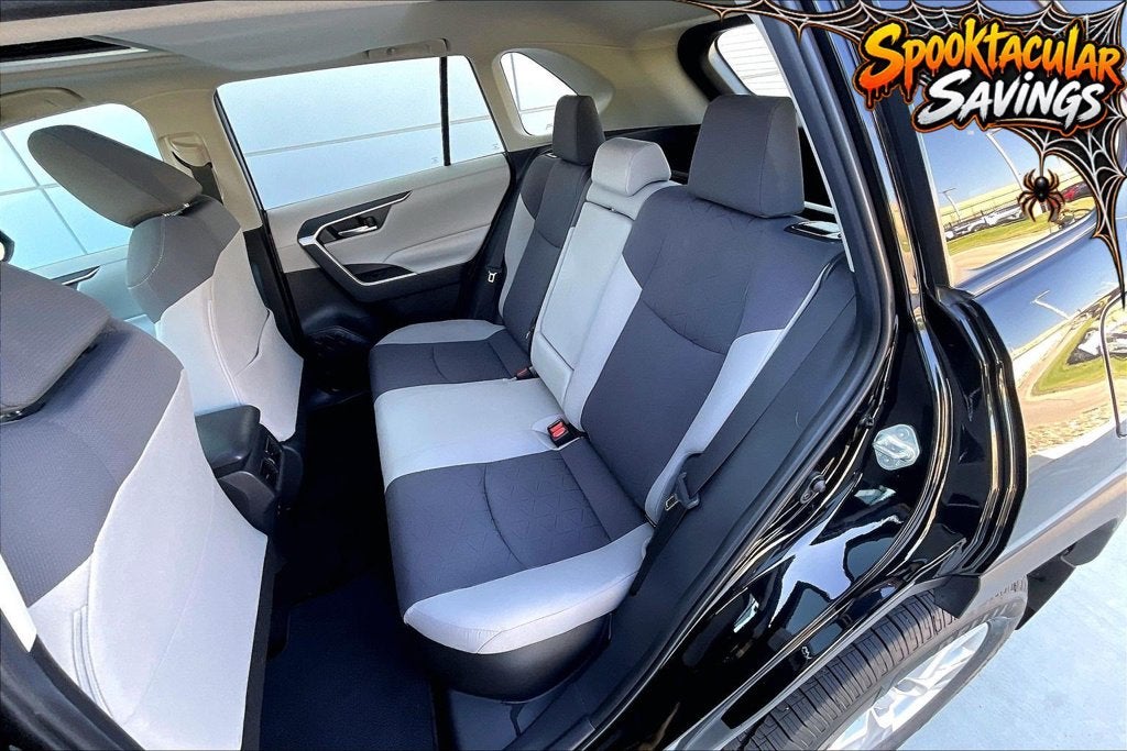 2019 Toyota RAV4 Hybrid XLE