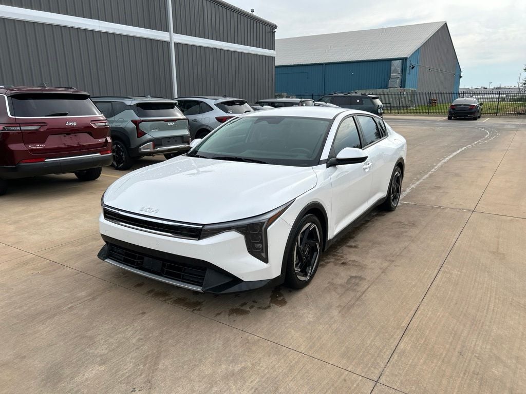 2025 Kia K4 EX
