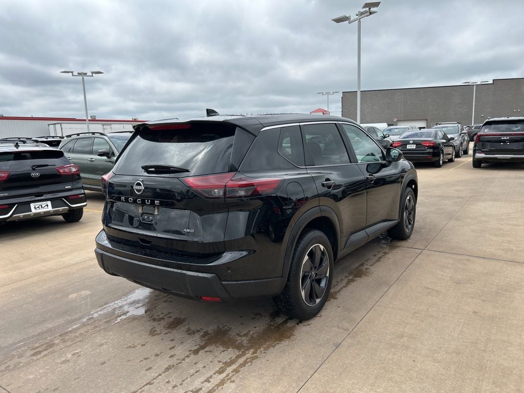 2025 Nissan Rogue SV