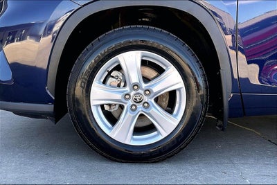 2021 Toyota Highlander LE