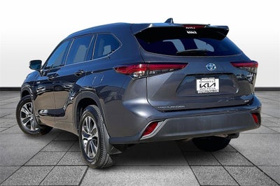 2020 Toyota Highlander Hybrid XLE
