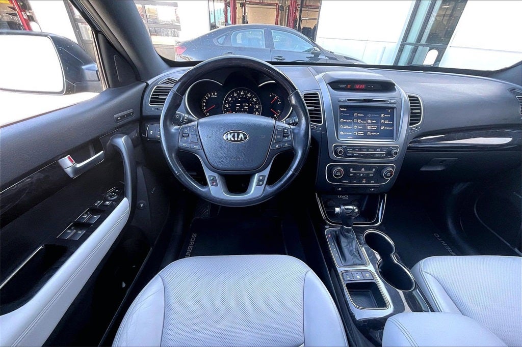 2014 Kia Sorento Limited V6
