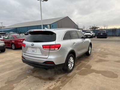 2017 Kia Sorento LX