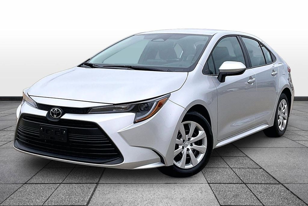 2026 Toyota Corolla LE CVT's photo