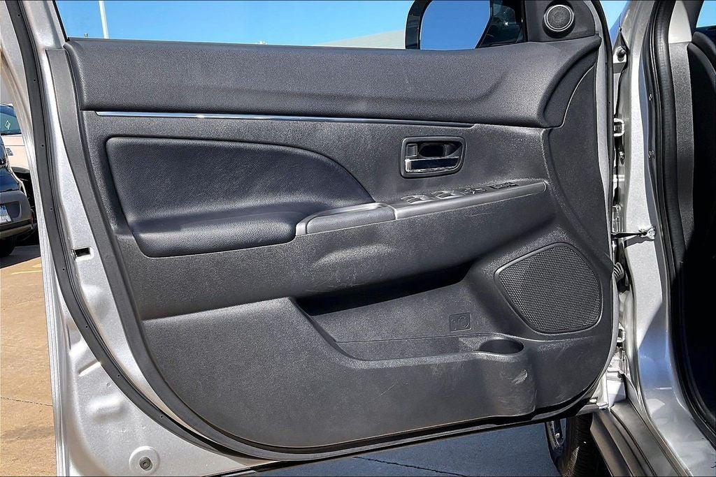 2025 Mitsubishi Outlander Sport 2.0 SE