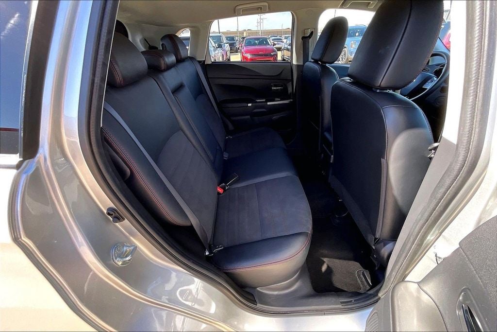 2025 Mitsubishi Outlander Sport 2.0 SE