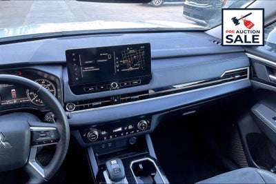 2025 Mitsubishi Outlander SE