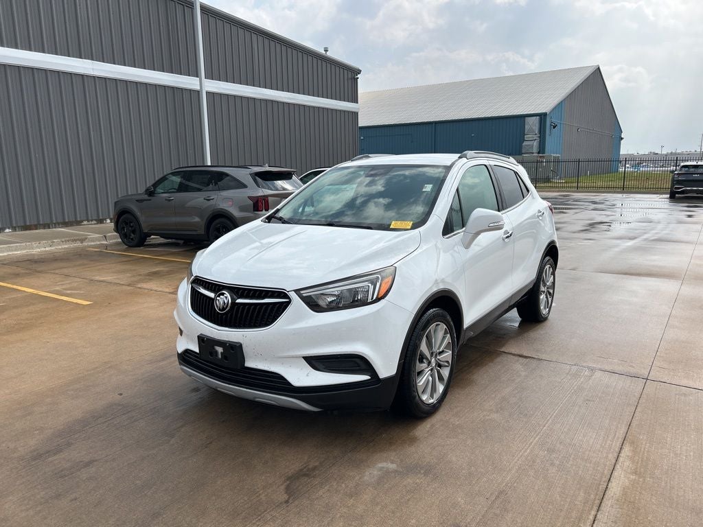 2017 Buick Encore Preferred's photo
