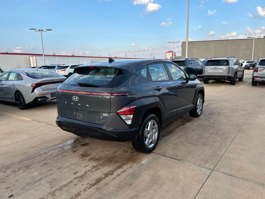 2024 Hyundai Kona SE