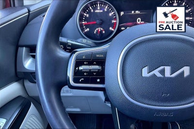 2024 Kia Carnival LX