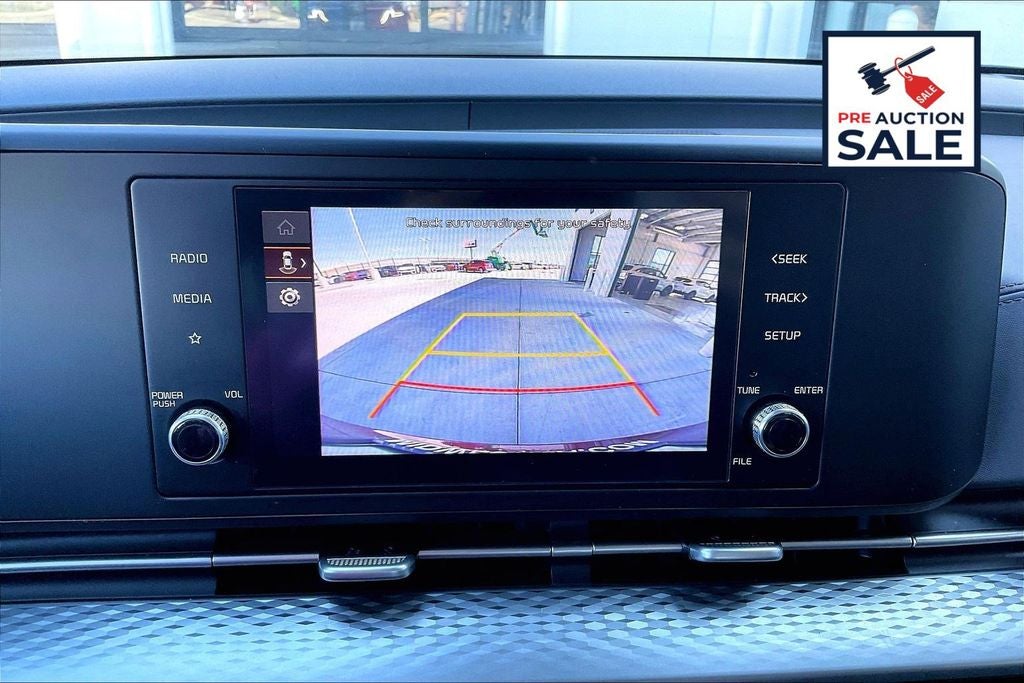 2024 Kia Carnival LX