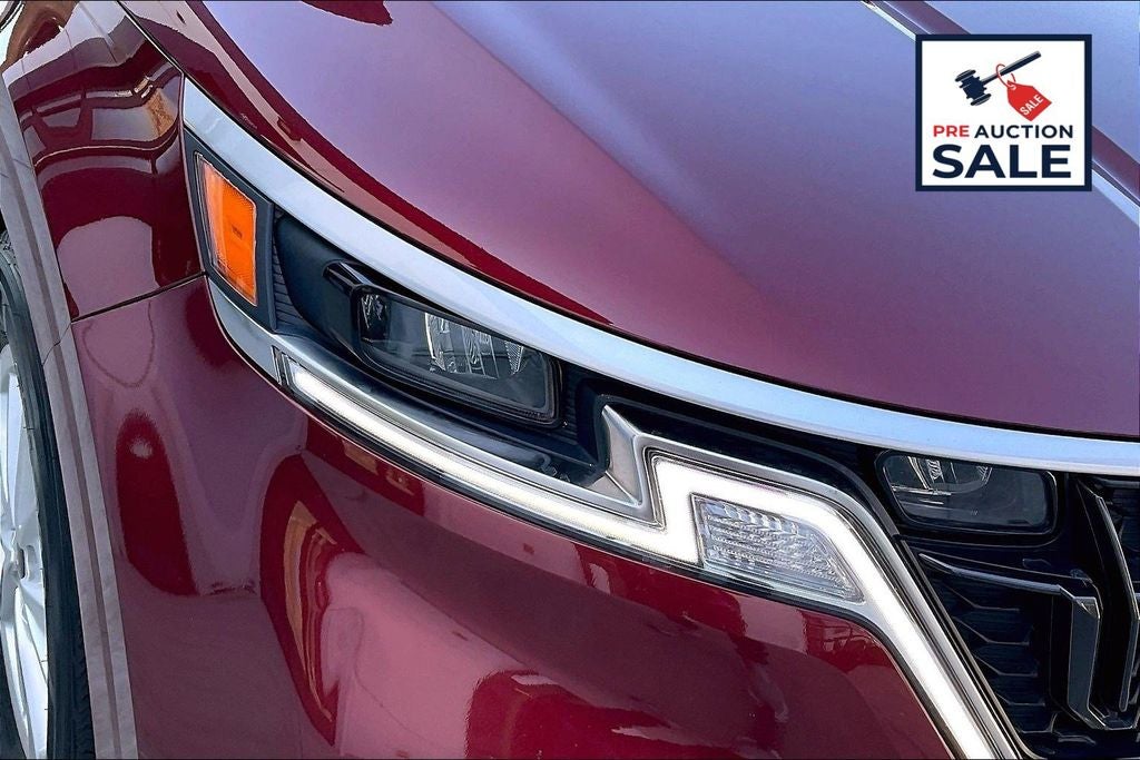 2024 Kia Carnival LX