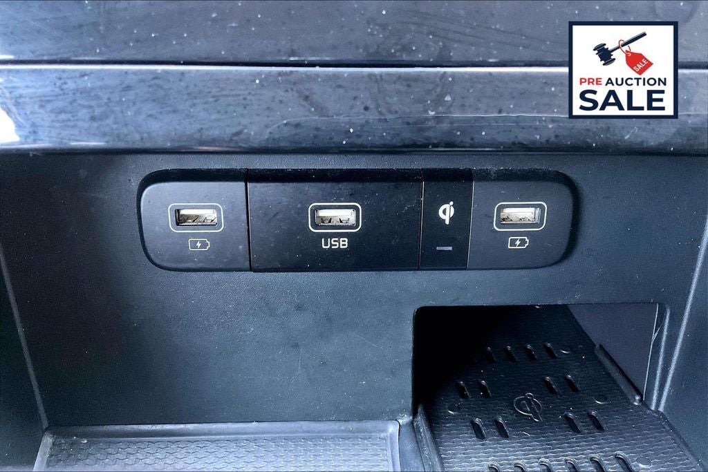2024 Kia Carnival EX