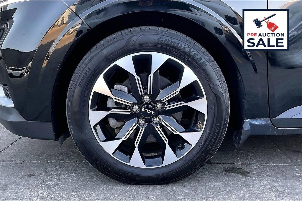 2024 Kia Carnival EX