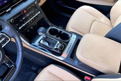 2023 Kia Carnival EX
