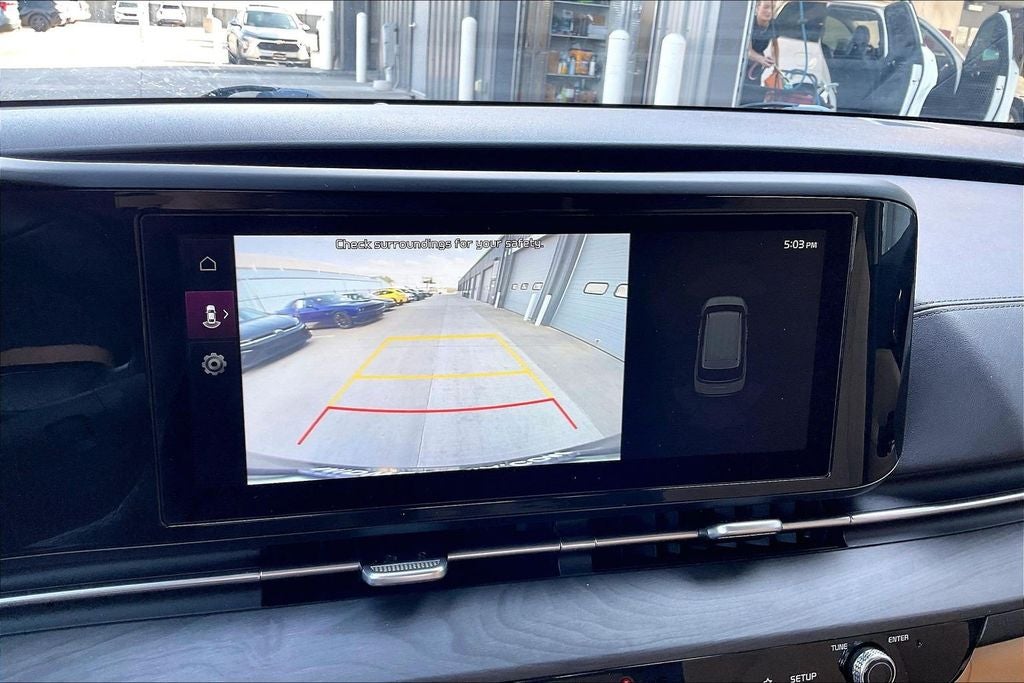 2023 Kia Carnival EX
