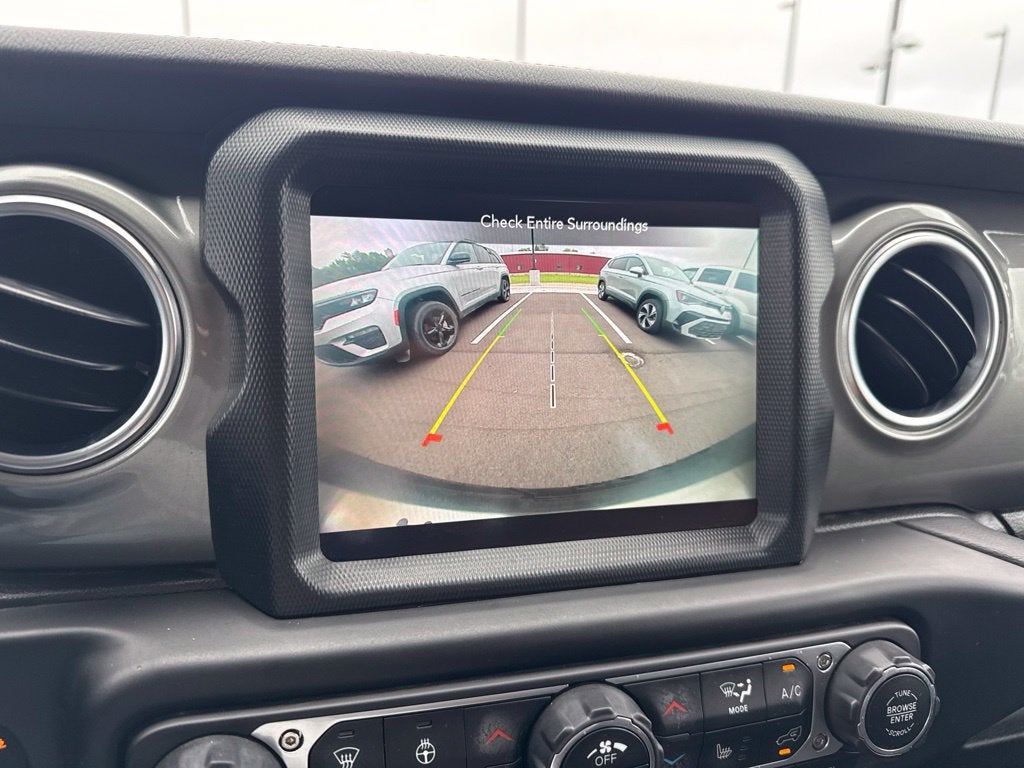 2022 Jeep Wrangler Unlimited Sahara 4x4