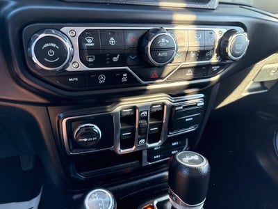 2022 Jeep Wrangler Unlimited Sahara 4x4