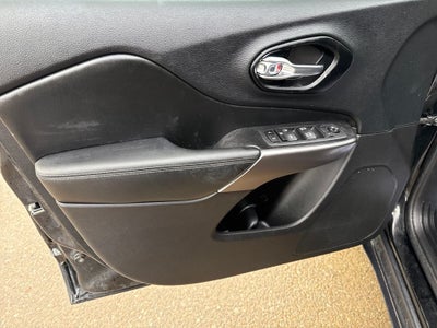 2021 Jeep Cherokee Latitude Lux 4X4