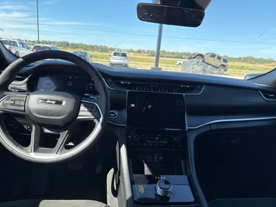 2025 Jeep Grand Cherokee Altitude 4x4