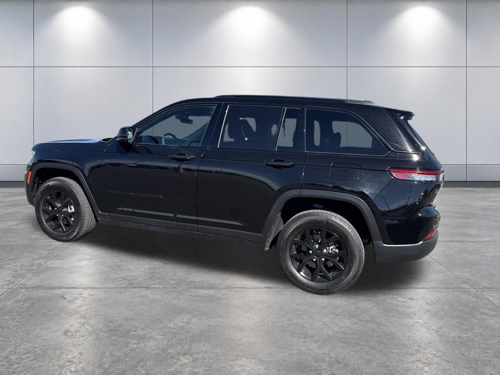 2025 Jeep Grand Cherokee Altitude 4x4