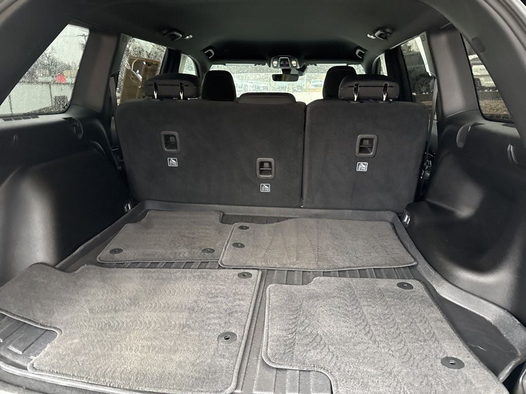 2025 Jeep Grand Cherokee Laredo 4x4