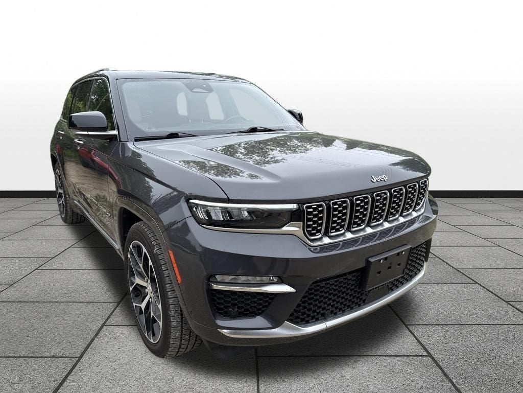 2022 Jeep Grand Cherokee Summit