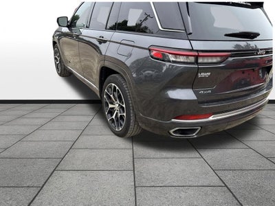 2022 Jeep Grand Cherokee Summit
