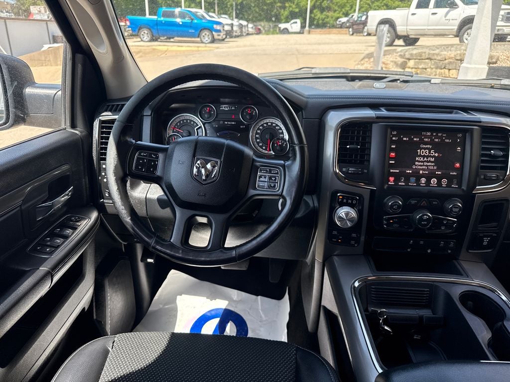 2017 RAM 1500 Night Crew Cab 4x4 6'4' Box