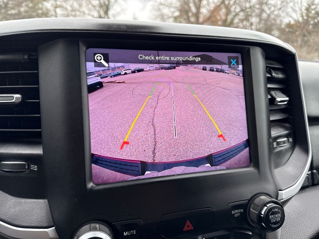 2020 RAM 1500 Big Horn Crew Cab 4x4 5'7' Box