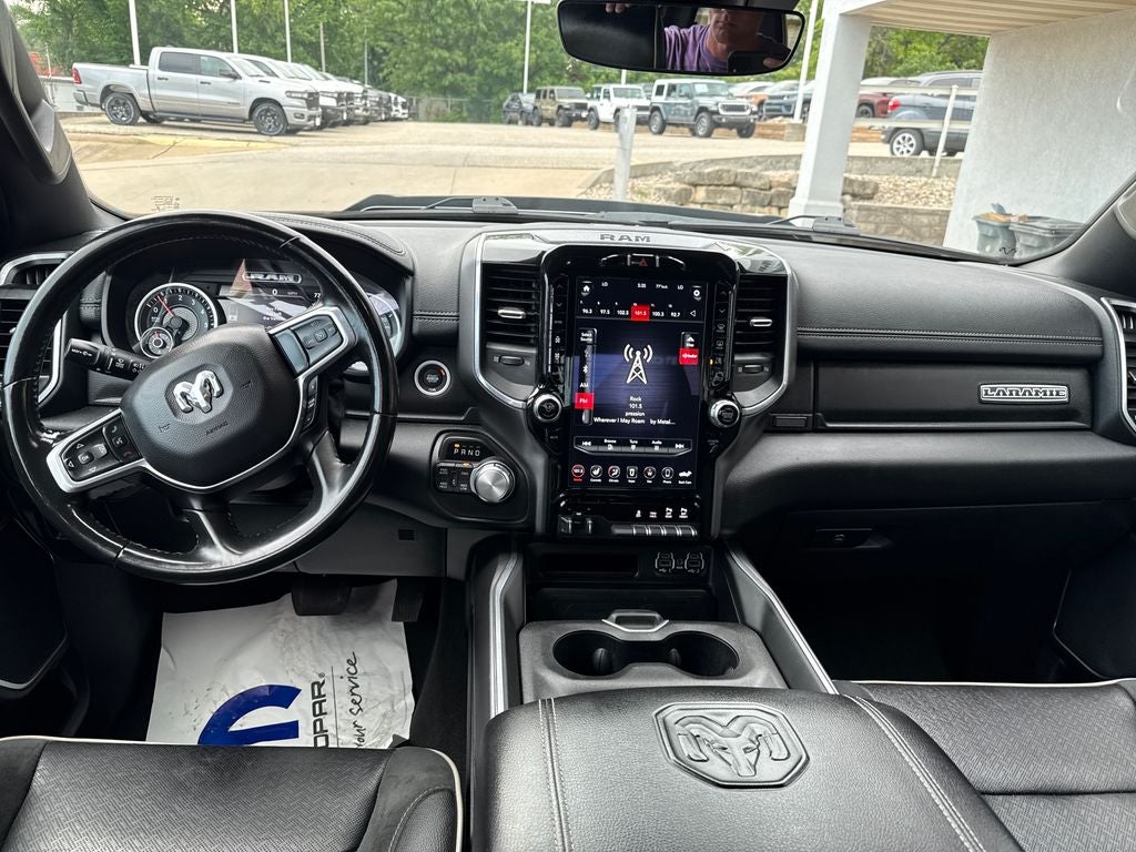 2021 RAM 1500 Laramie Crew Cab 4x4 5'7' Box