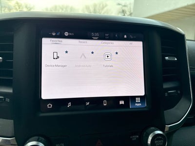 2022 RAM 1500 Laramie Crew Cab 4x4 5'7' Box