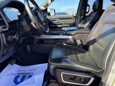 2020 RAM 1500 Laramie Crew Cab 4x4 5'7' Box