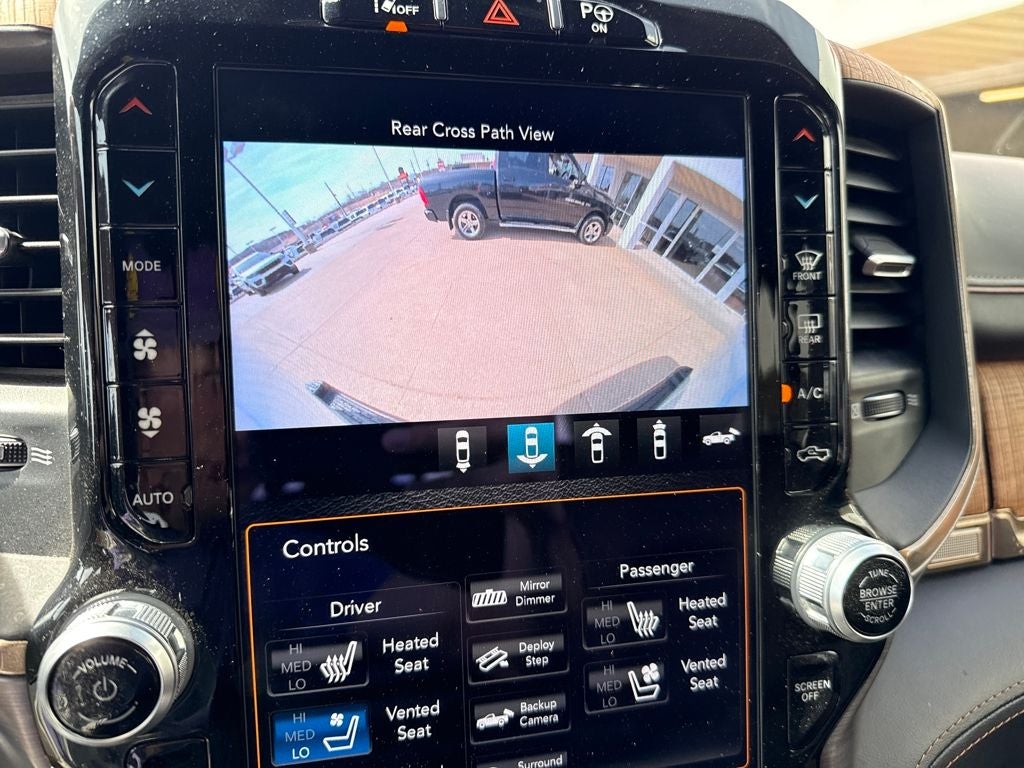 2020 RAM 1500 Laramie Longhorn Crew Cab 4x4 5'7' Box