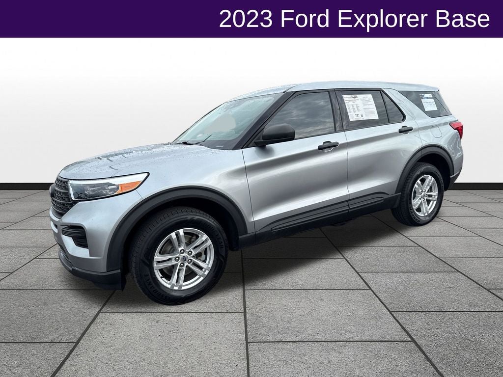2023 Ford Explorer Base